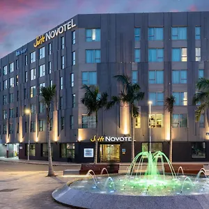 **** Hotel Novotel Centro Spanien